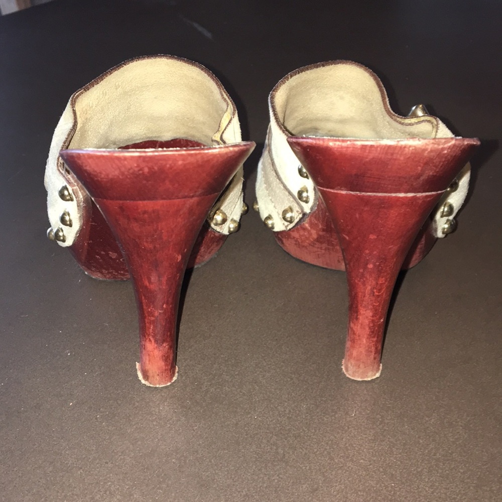 •SOLD•Authentic Vintage Gucci horsebit heels *9 - Picture 5 of 8